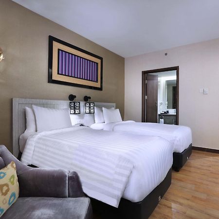 Harper Perintis By Aston Hotel Makassar Exterior foto