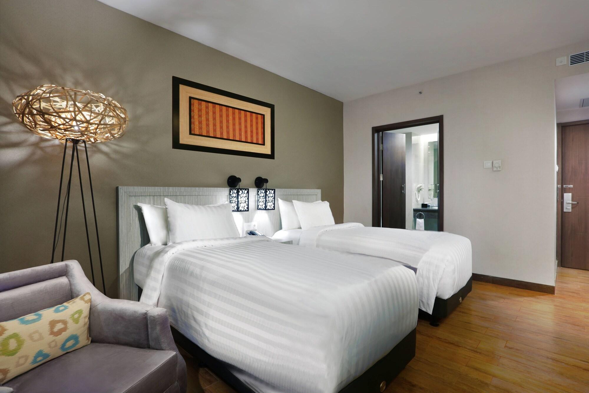 Harper Perintis By Aston Hotel Makassar Exterior foto
