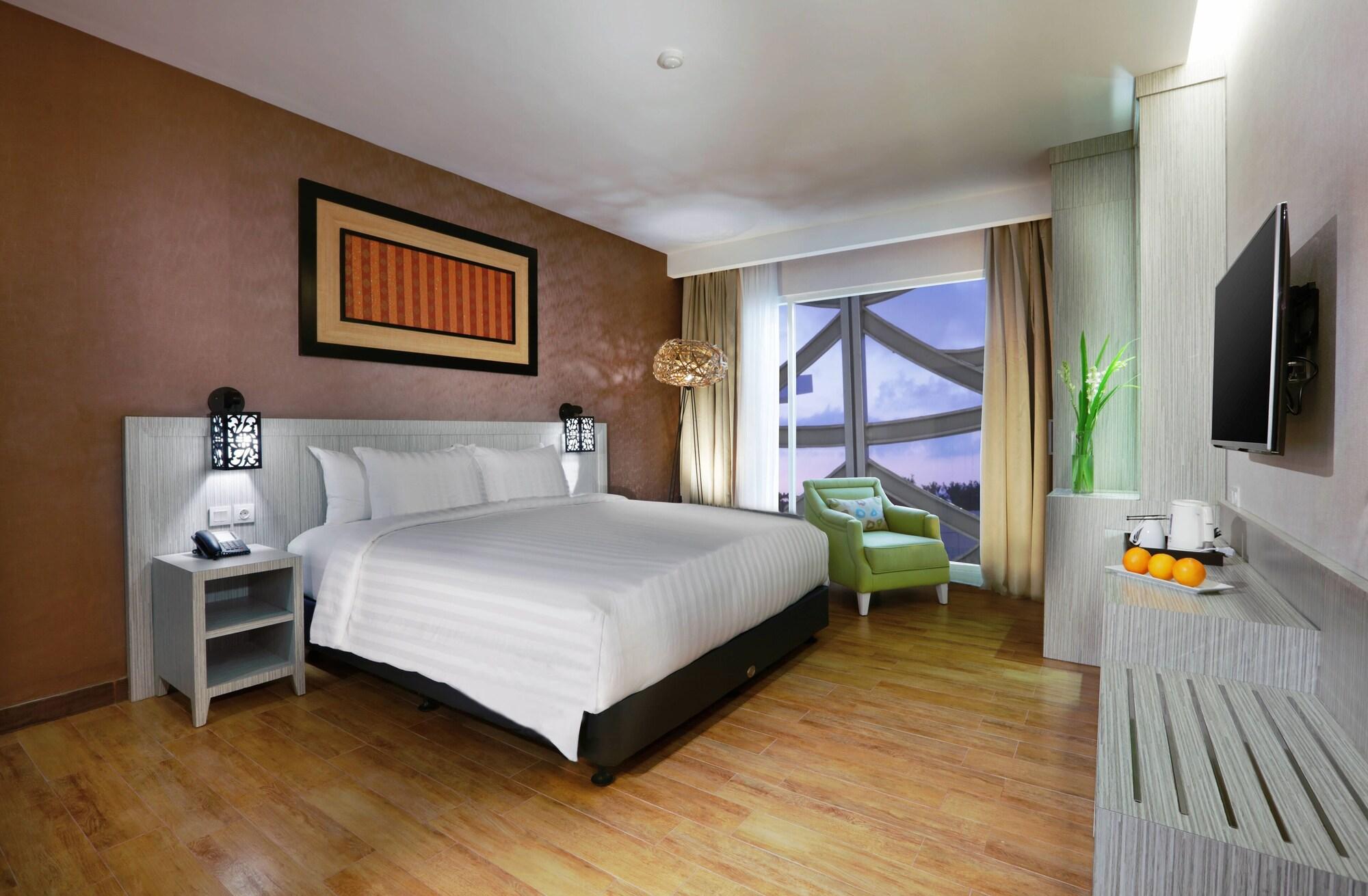 Harper Perintis By Aston Hotel Makassar Exterior foto